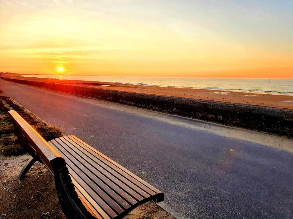 Perle Marine au pied de la plage Cabourg Extérieur photo
